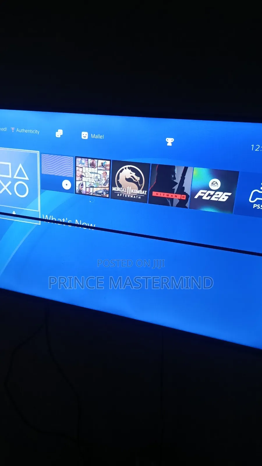 PS4 Standard Console With Two Controllers( Jailbroken)