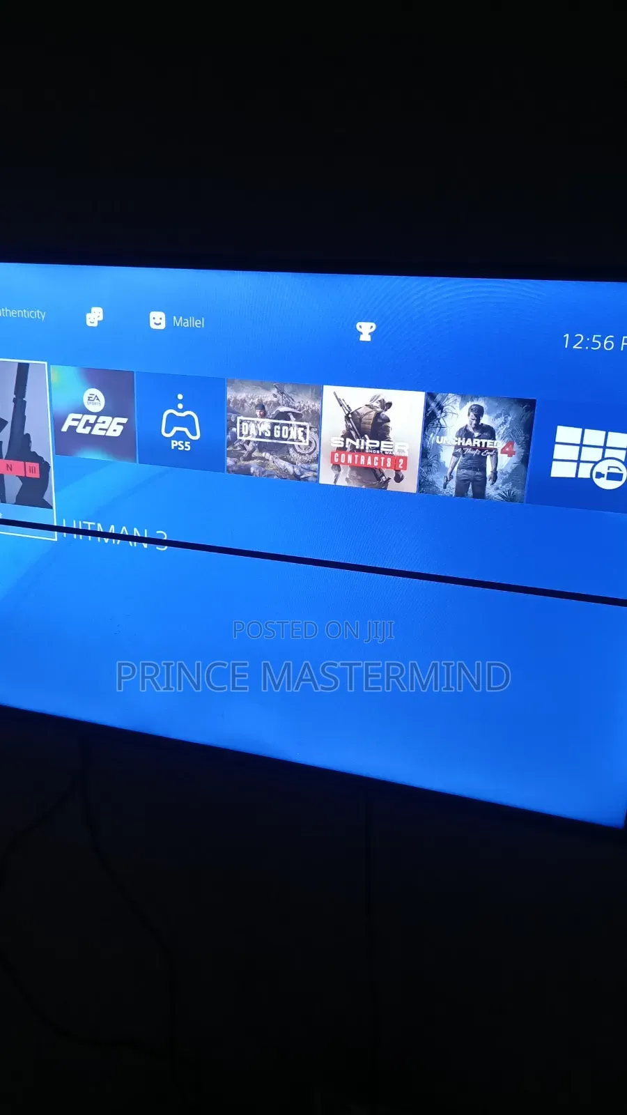 PS4 Standard Console With Two Controllers( Jailbroken)