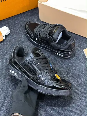 LV Quality Sneakers