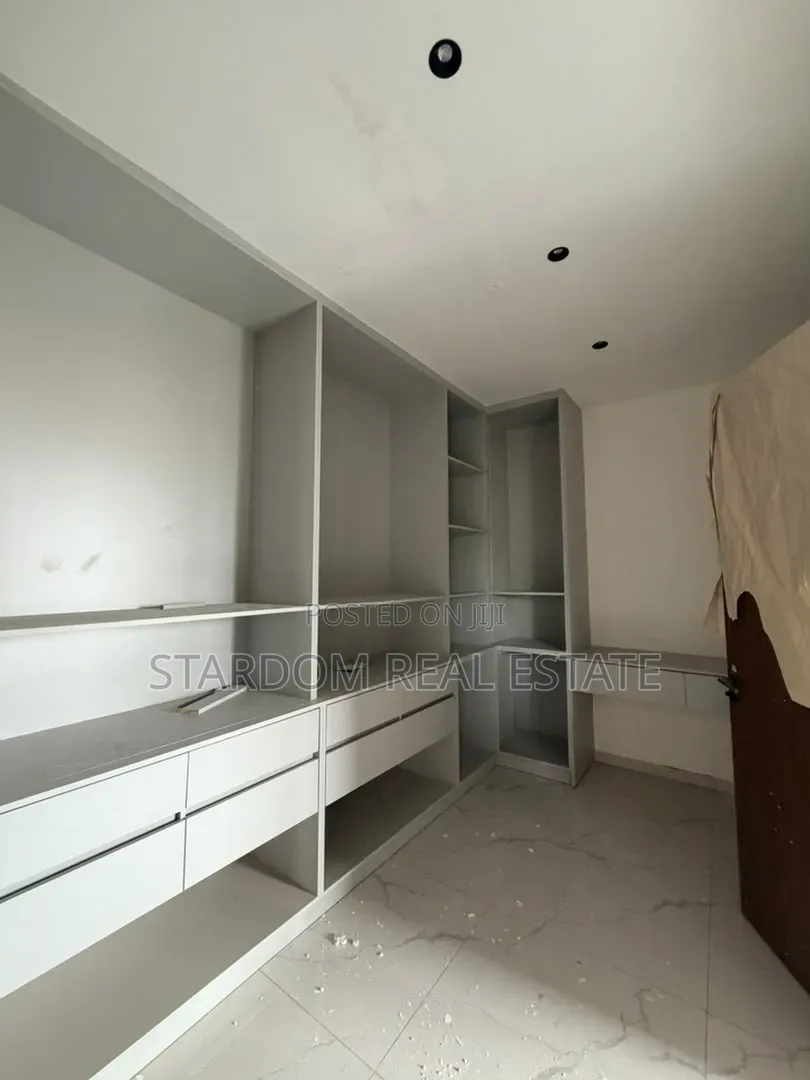 4bdrm Duplex in East Legon Mempeasem, Ability for sale