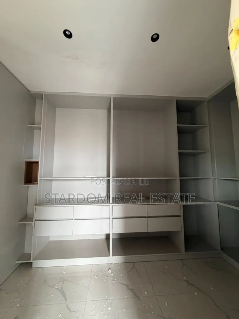 4bdrm Duplex in East Legon Mempeasem, Ability for sale