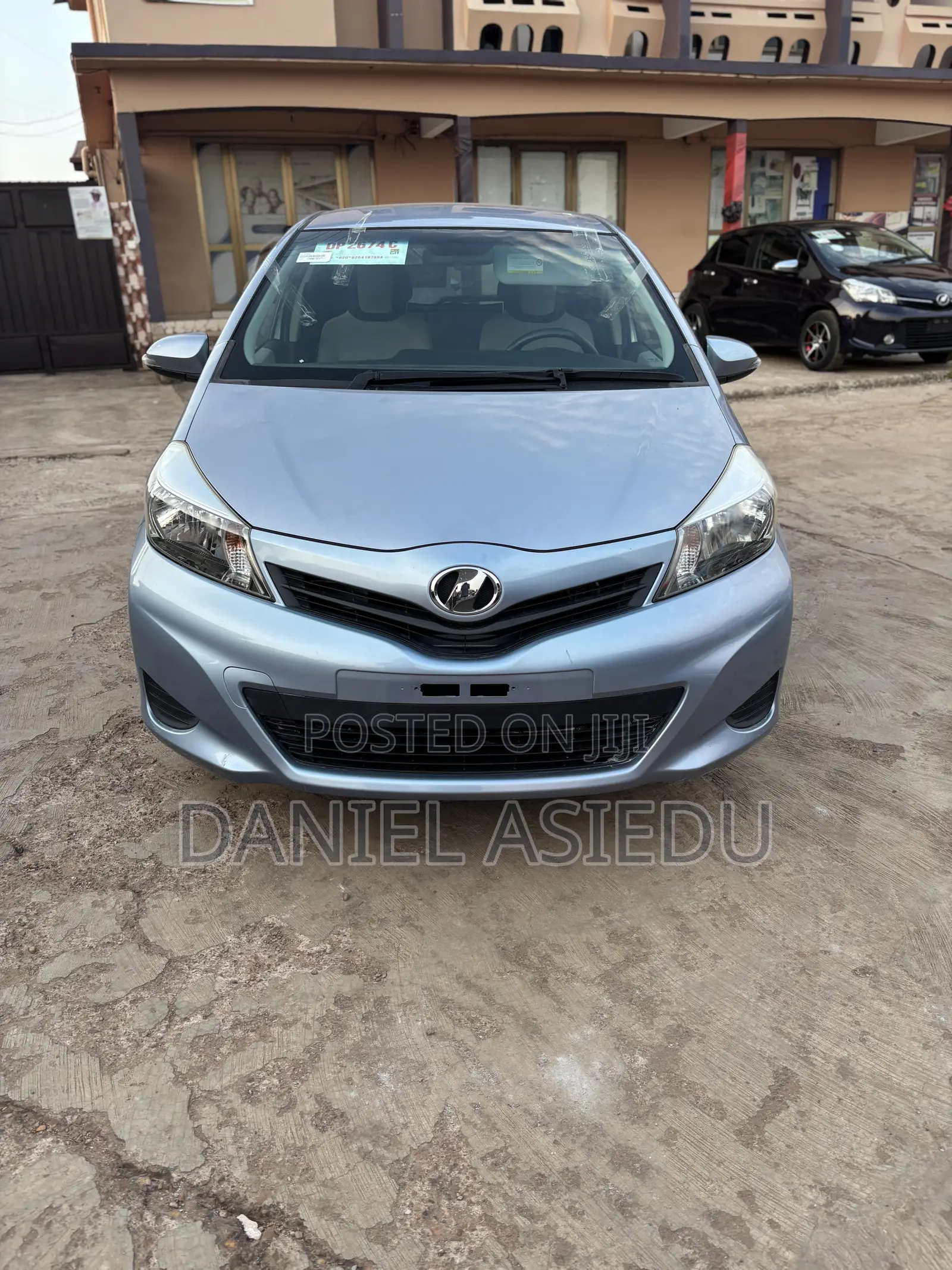 Toyota Vitz 1.3 AWD 3dr 2012 Blue