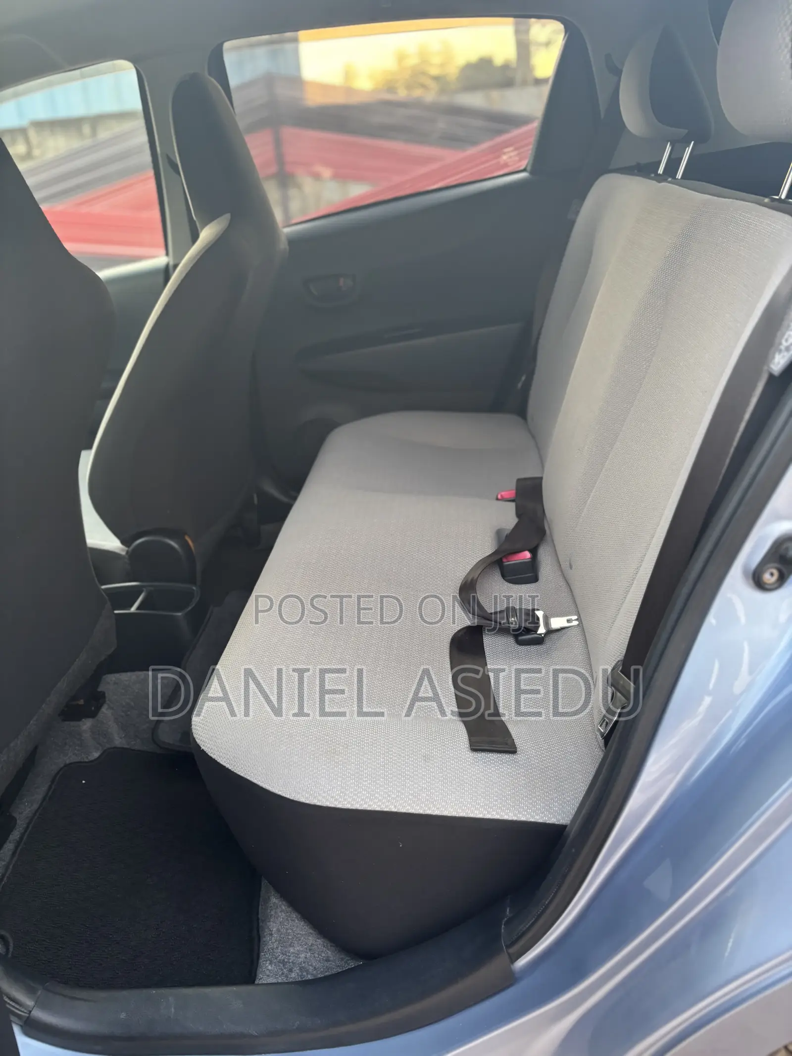 Toyota Vitz 1.3 AWD 3dr 2012 Blue