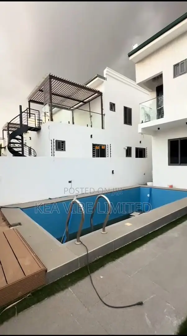 Furnished 4bdrm House in Baatsona Total for sale