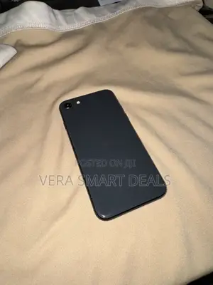 New Apple iPhone SE 64 GB Black