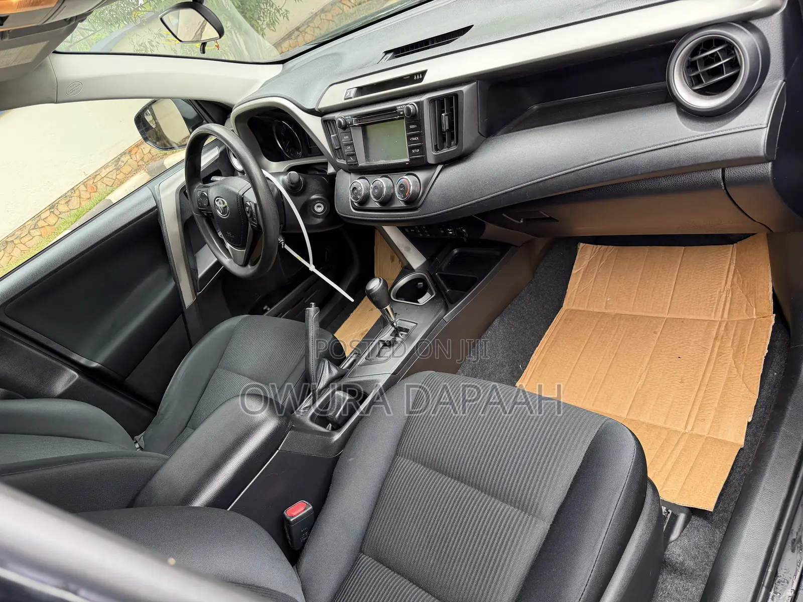 Toyota RAV4 LE 4dr SUV AWD (2.5L 4cyl 6A) 2018 Black