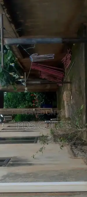 7bdrm House in Kumasi Metropolitan for sale