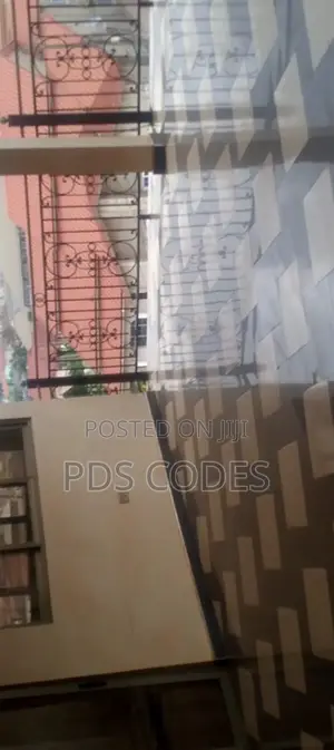 7bdrm House in Kumasi Metropolitan for sale