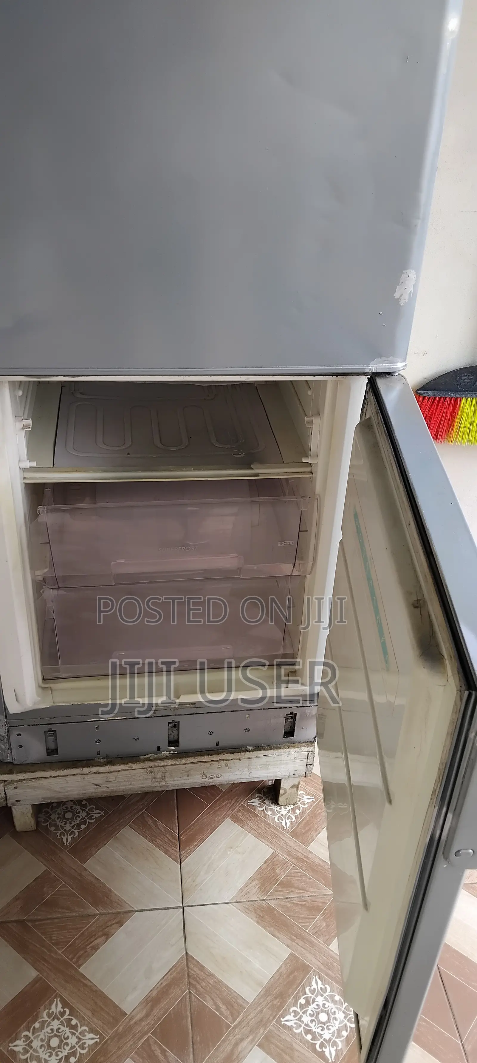 Refrigerator