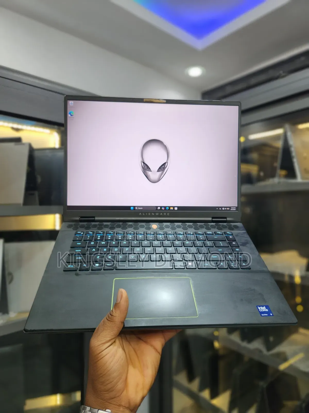 Laptop Alienware M16 R2 32GB Intel Core Ultra 9 SSD 1T