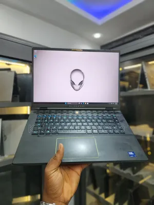 Laptop Alienware M16 R2 32GB Intel Core Ultra 9 SSD 1T