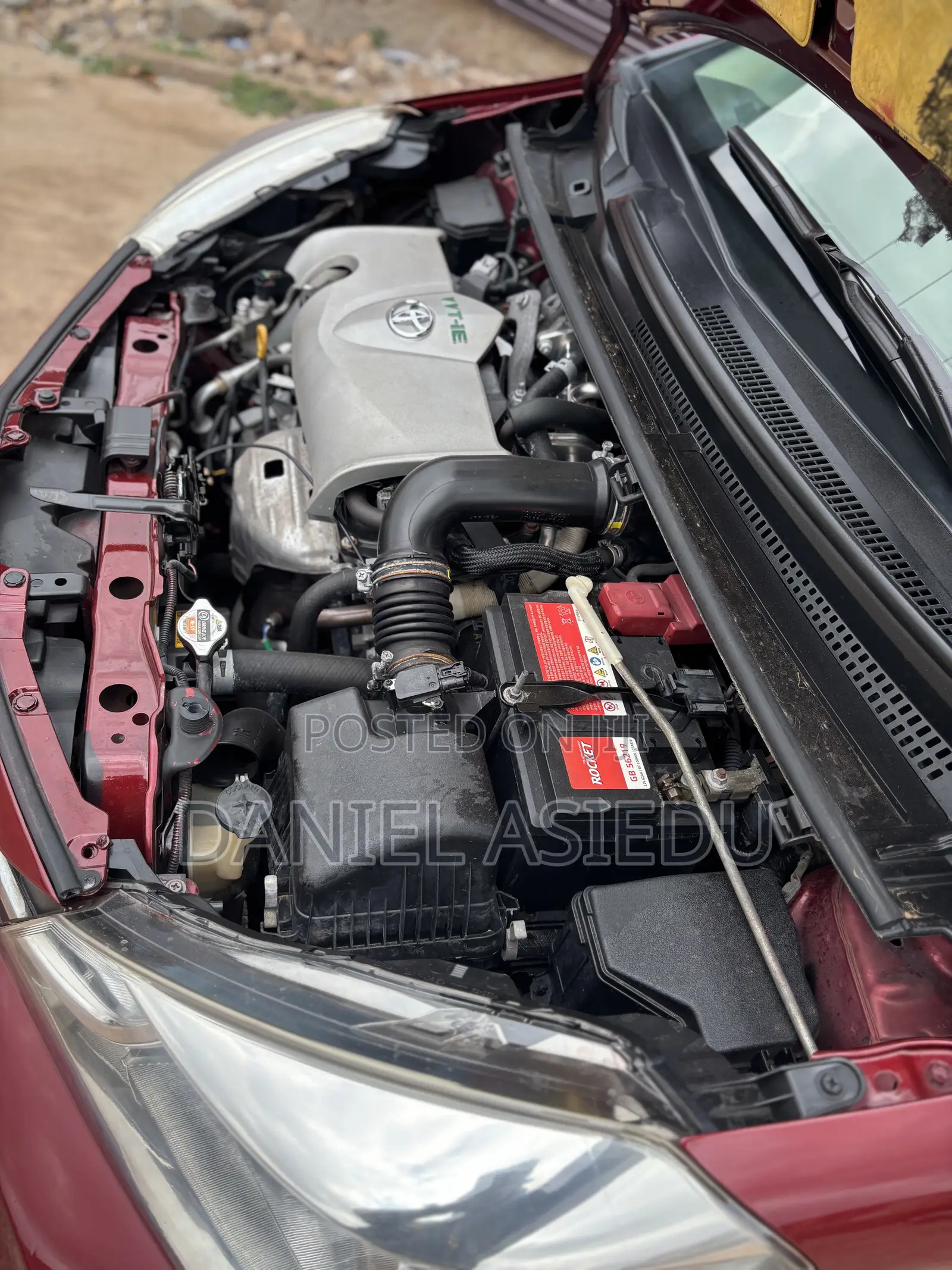 Toyota Vitz 2015 Burgundy