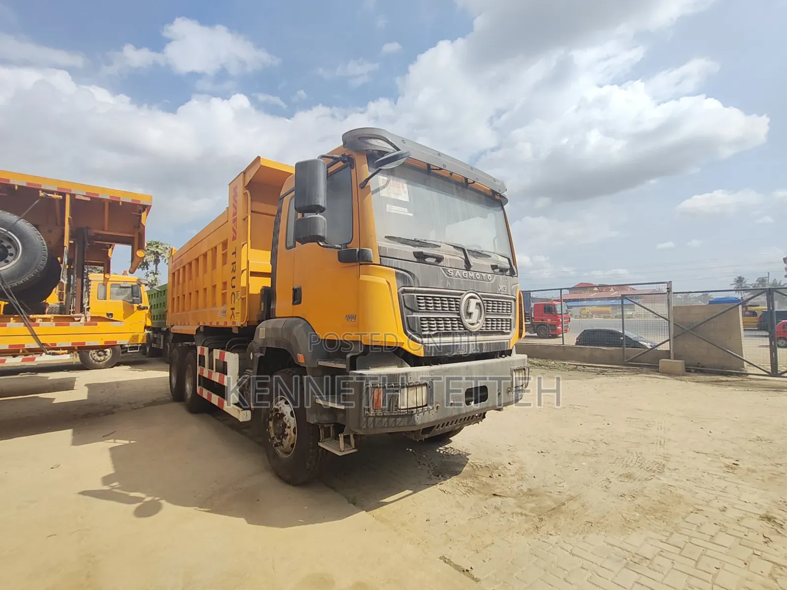 20 Cubic, 25 Cubic , Trailer Head, Flatbeds