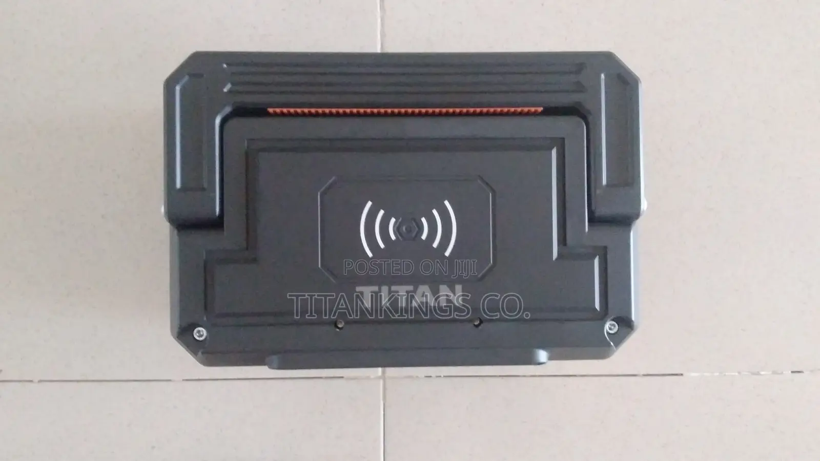 600w Power Station With 100w Panel