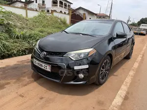 Toyota Corolla 2015 Black
