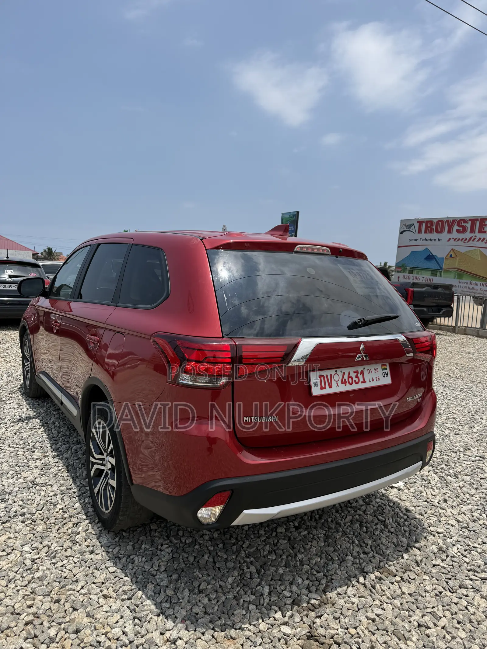 Mitsubishi Outlander 2018 Red