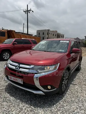 Mitsubishi Outlander 2018 Red