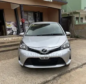 Toyota Vitz 1.3 AWD 3dr 2015 Silver