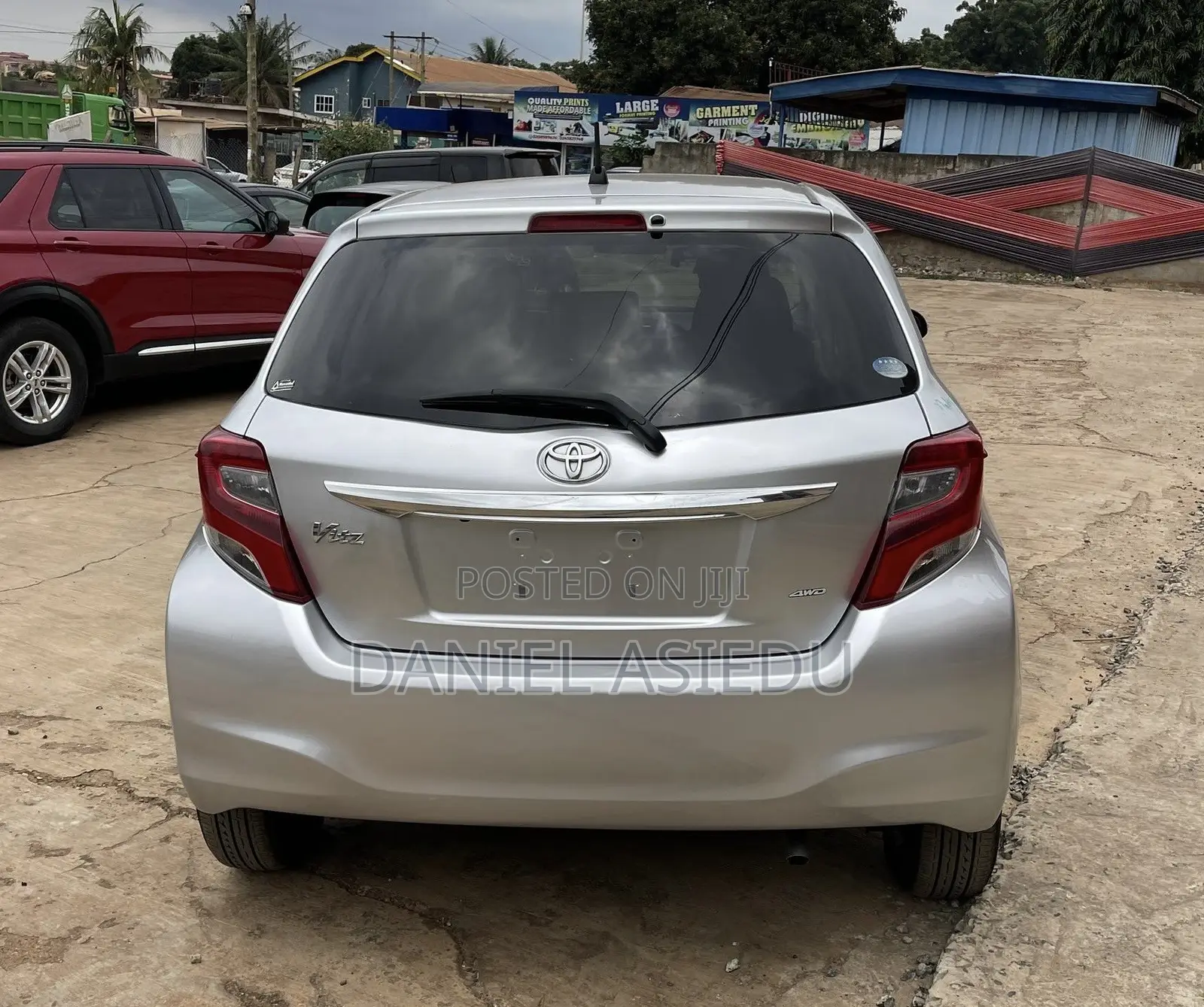 Toyota Vitz 1.3 AWD 3dr 2015 Silver