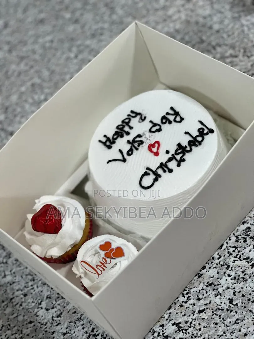 Mini Cakes Available for Pick Up