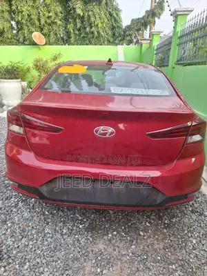 Hyundai Elantra SEL 2019 Red