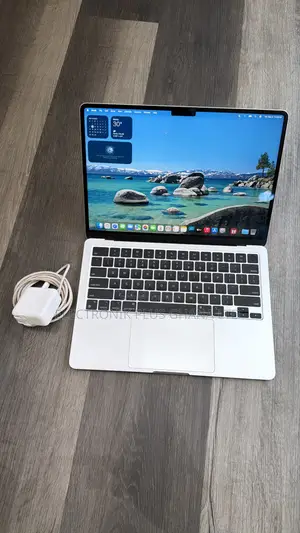 Laptop Apple MacBook Air 2024 M3 16GB Apple M3 SSD 256GB