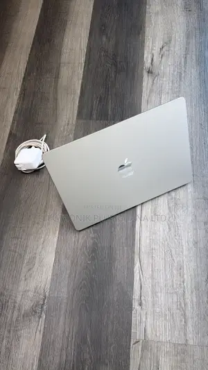 Laptop Apple MacBook Air 2024 M3 16GB Apple M3 SSD 256GB