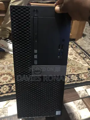Desktop Computer Dell Optiplex 3040 8GB Intel Core i5 SSD 256GB