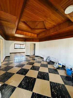 3bdrm House in Baatsona for rent