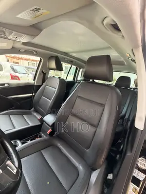 Volkswagen Tiguan 2.0T Wolfsburg Edition FWD 2017 Black