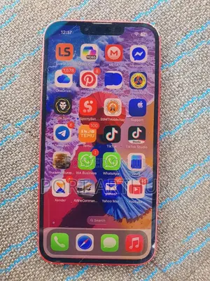 Apple iPhone 13 128 GB Red