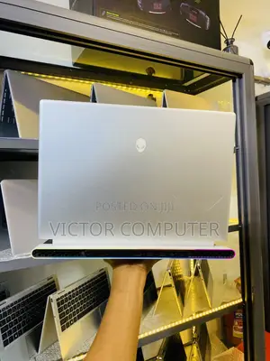 Laptop Alienware X16 r1 32GB Intel Core i9 SSD 1T