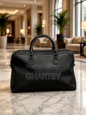 Luxury Black Leather Travel Bag – Elegant Overnight Weekend Duffel