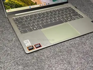 Laptop Lenovo 16GB AMD Ryzen 7 SSD 512GB