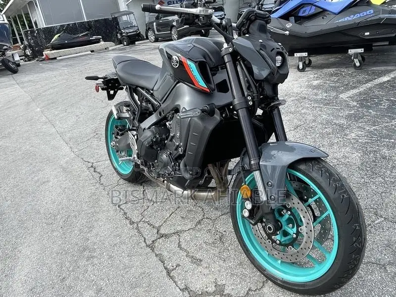 Yamaha 2023 Gray