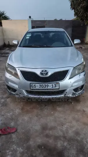 Toyota Camry Base 4dr Sedan (2.4L 4cyl 5M) 2009 Silver