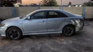 Toyota Camry Base 4dr Sedan (2.4L 4cyl 5M) 2009 Silver