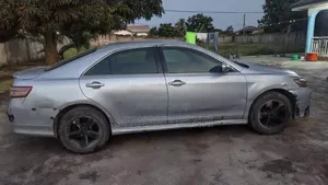 Toyota Camry Base 4dr Sedan (2.4L 4cyl 5M) 2009 Silver