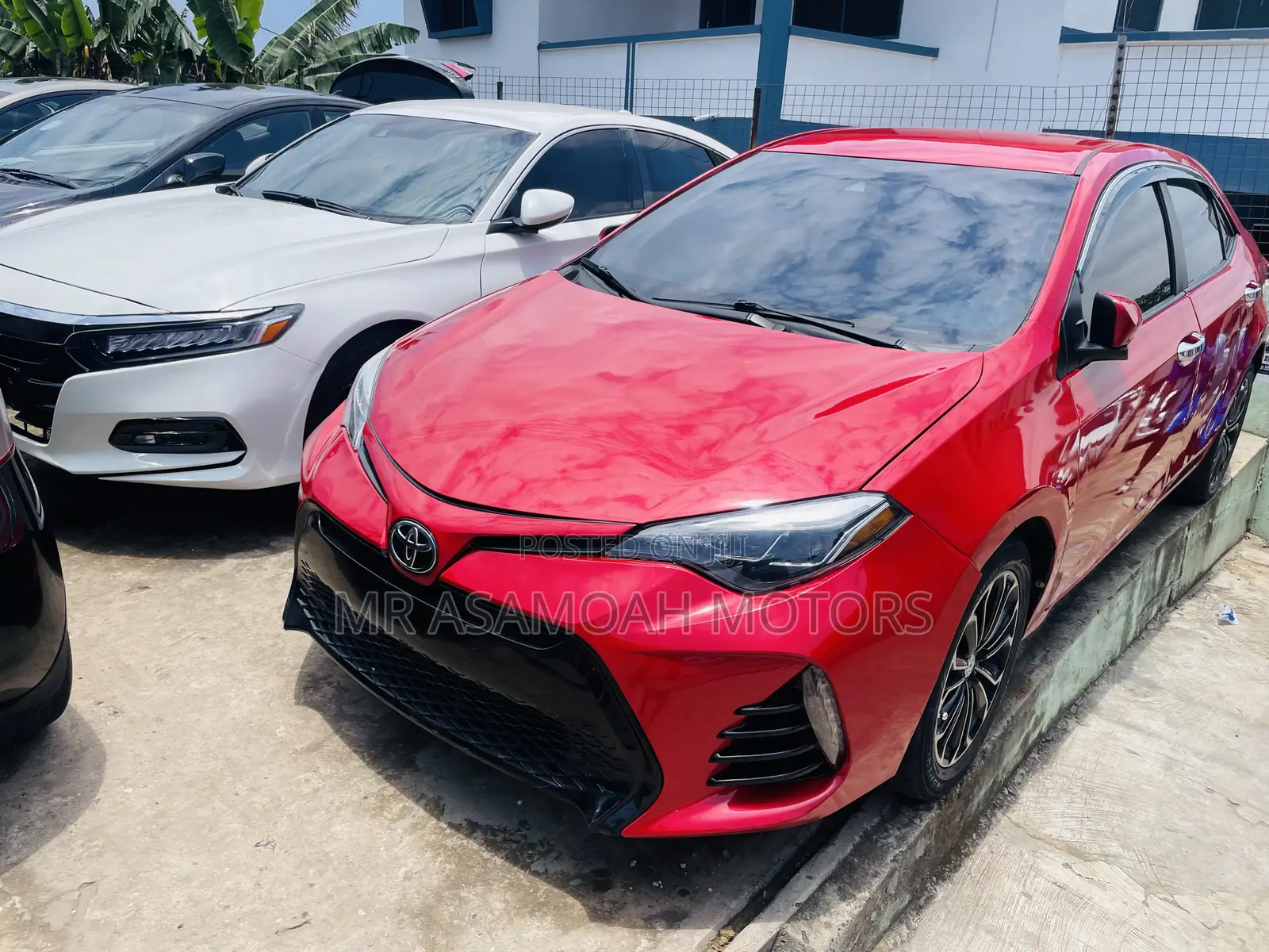 Toyota Corolla LE (1.8L 4cyl 2A) 2019 Red