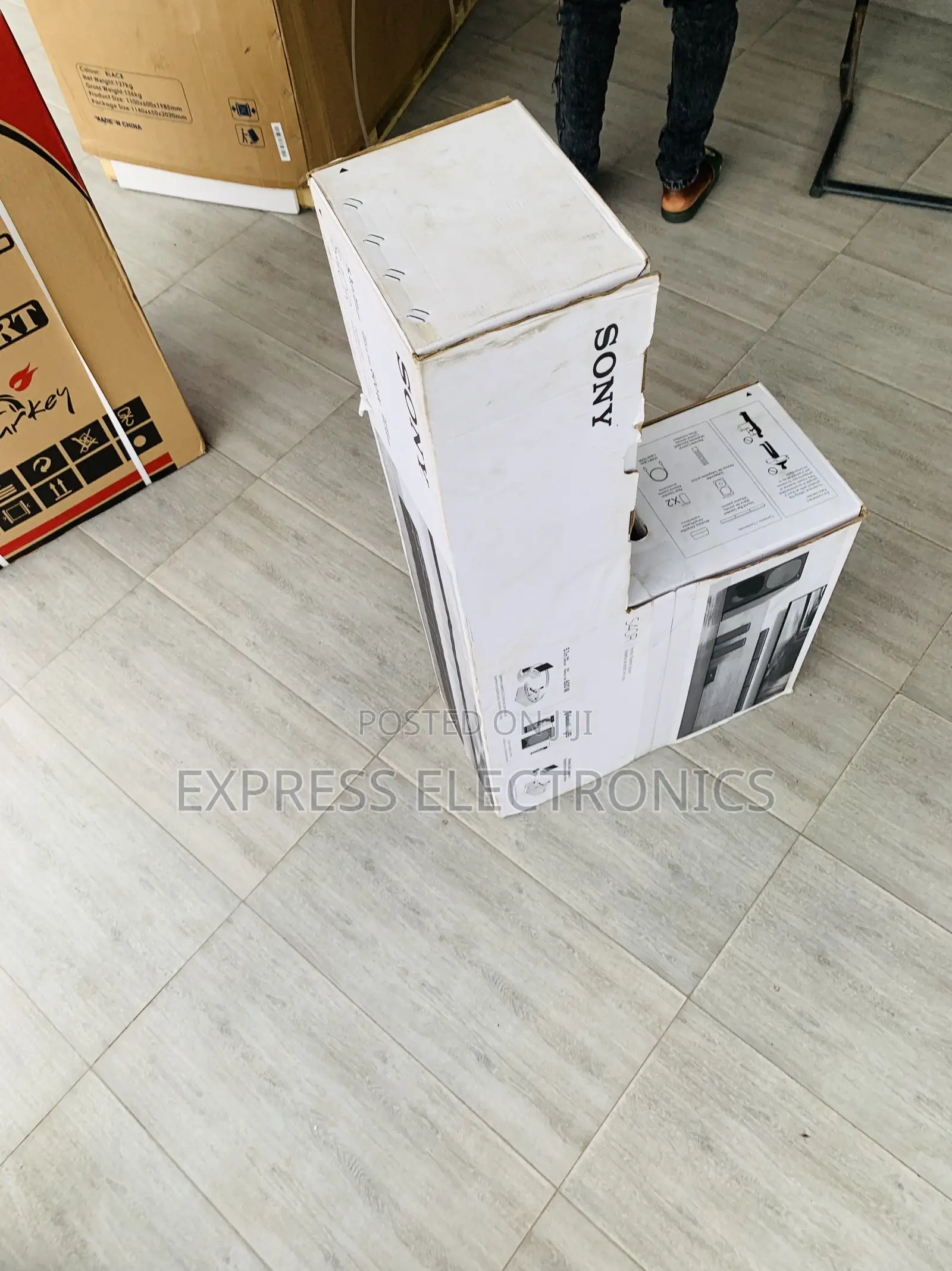 Neewly 5.1ch Home Cinema With Wireless Rear Speakers | HT-S40R Sony