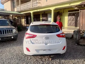 Hyundai Elantra 2015 White