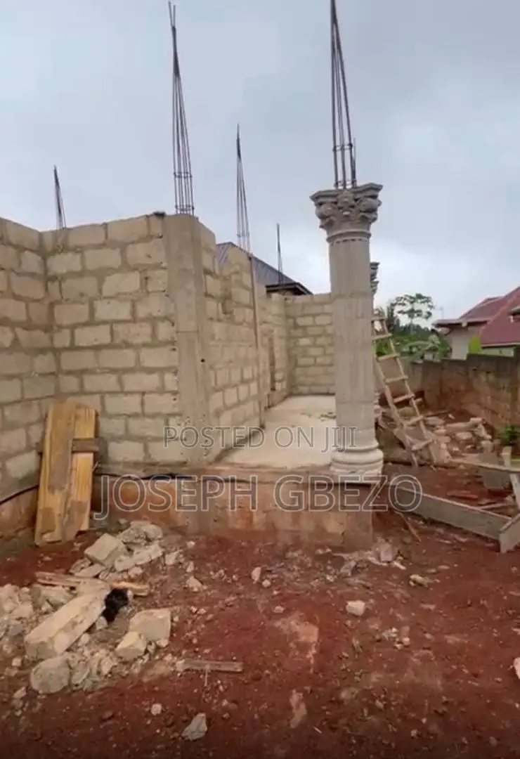 7bdrm House in Kumasi Metropolitan for sale