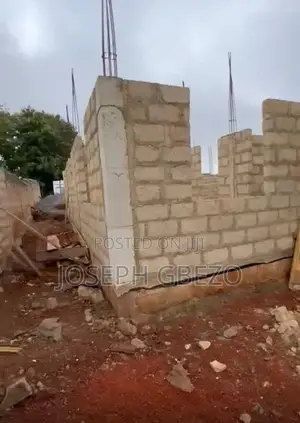 7bdrm House in Kumasi Metropolitan for sale