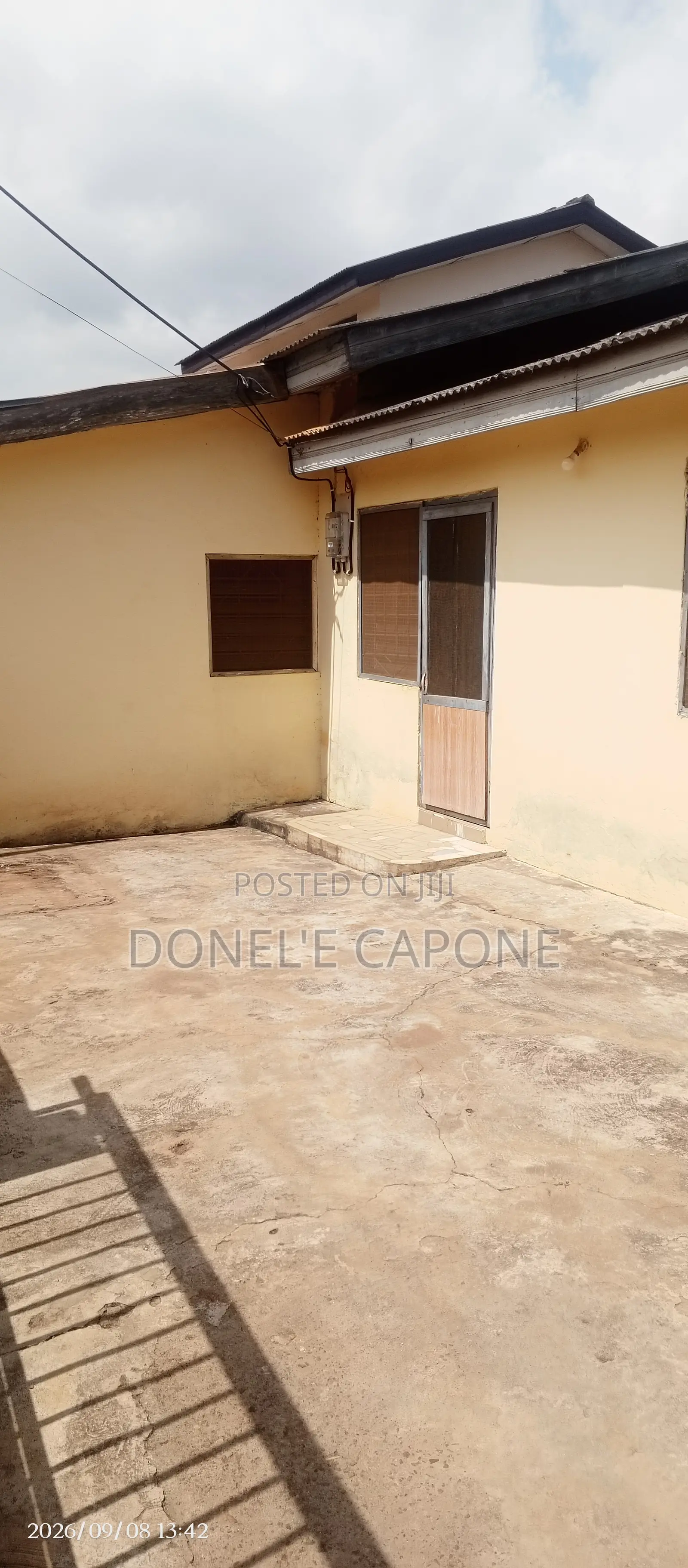 2bdrm House in Ampomaah Last Stop, Amrahia for rent