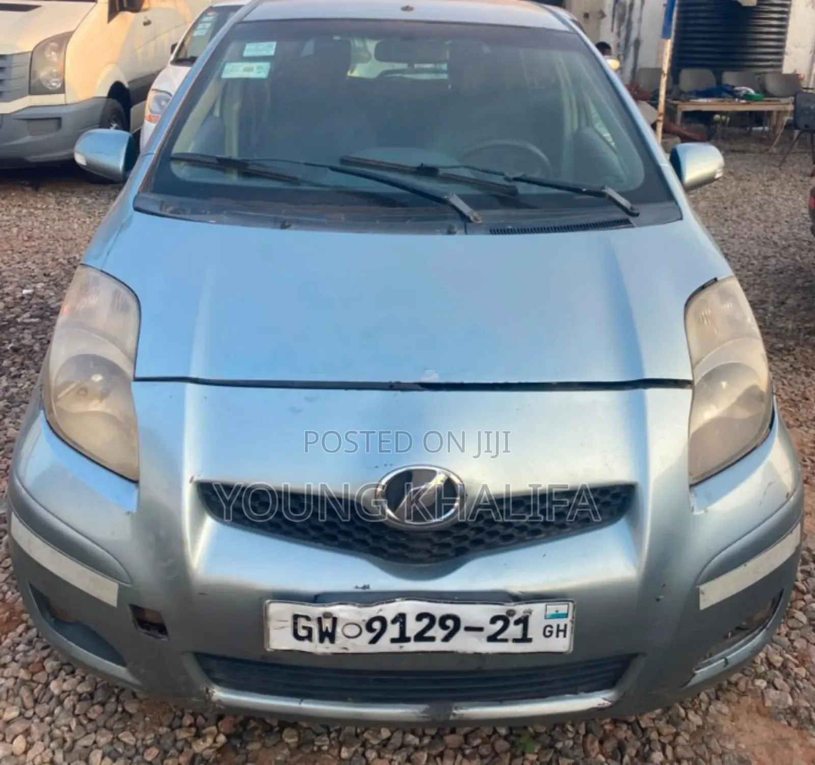 Toyota Vitz 2010 Gray