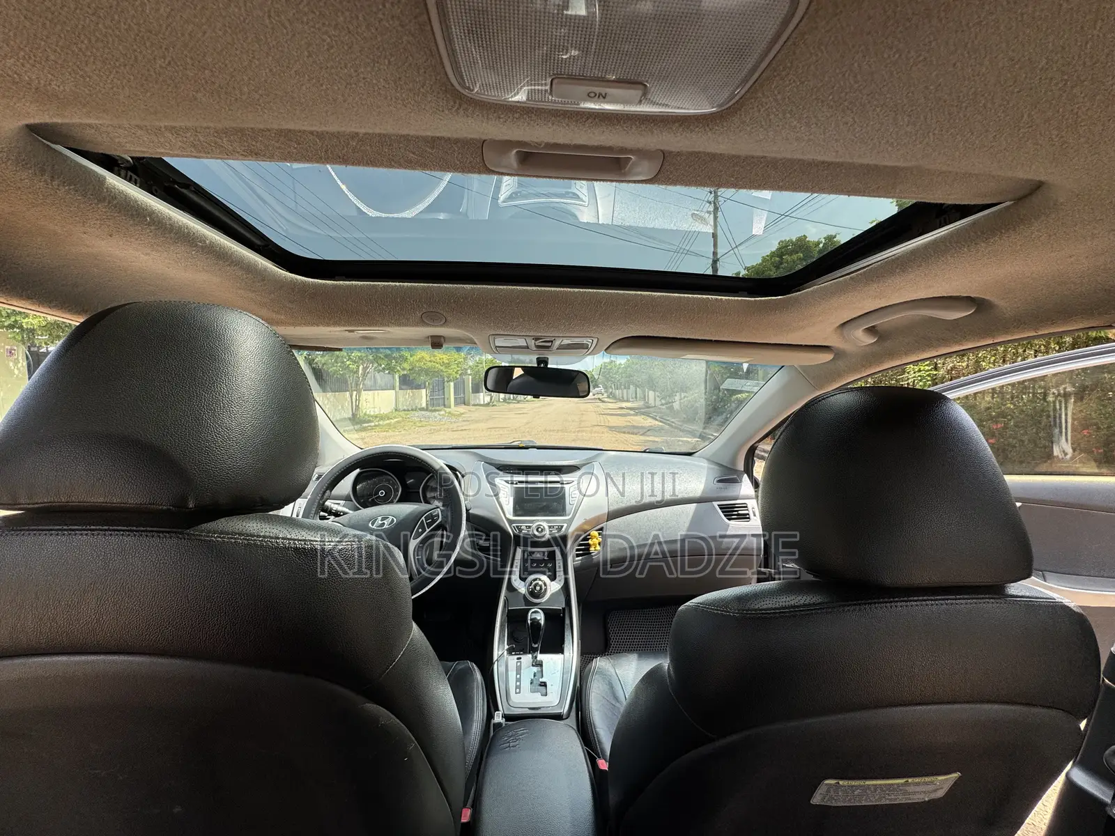 Hyundai Elantra 2011 Silver