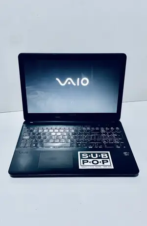 Laptop Sony VAIO Fit 15 SVF1521P2EB 8GB Intel Core i5 HDD 500GB