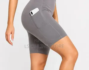 Plain Biker Shorts With Side Pocket