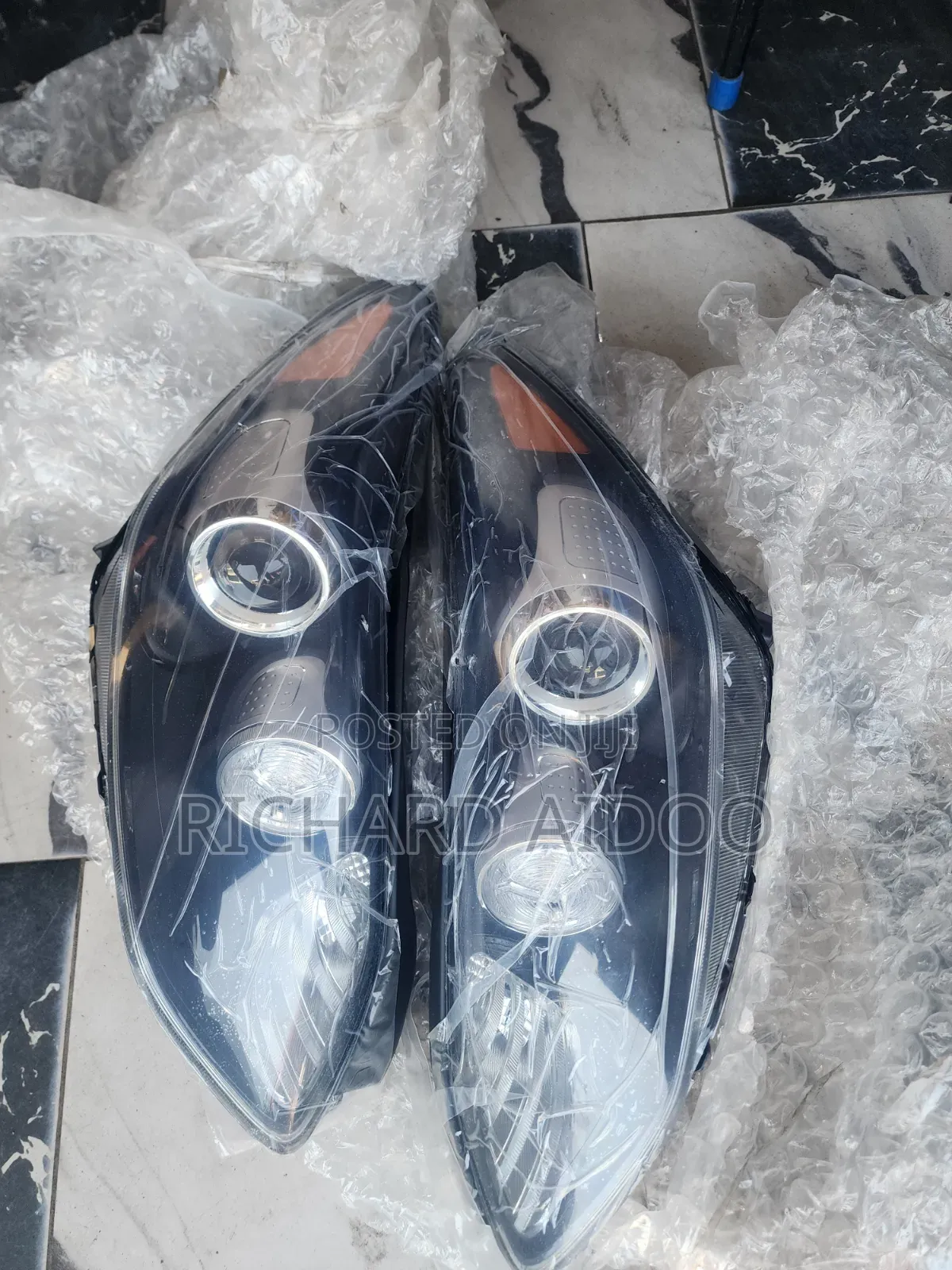 Kia Sportage 2016 Headlight Available