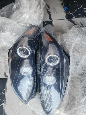 Kia Sportage 2016 Headlight Available